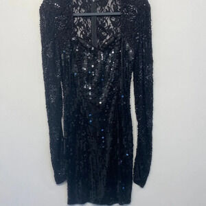 Niteline‎ Della Roufogali